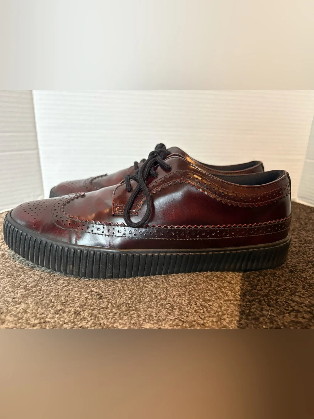 T.U.K. TUK A9249 RUB OFF EZC BROGUE SHOE Burgundy Oxford Unisex - Men’s 10